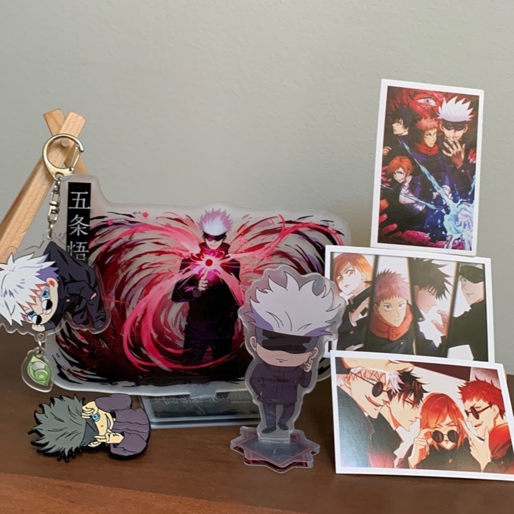 Jujutsu Kaisen Gojo anime merch bundle of 7 items